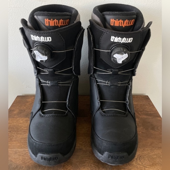 32 Thirty Two Black Lashed Double Boa Black Snowboard Boots - Picture 3 of 12